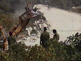 Soldiers supervising demolition (Not related to the case)