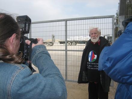 "Inhuman, illegal" - Uri Avnery interviewed for local press