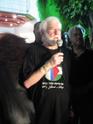 Uri Avnery addressing the thousands 